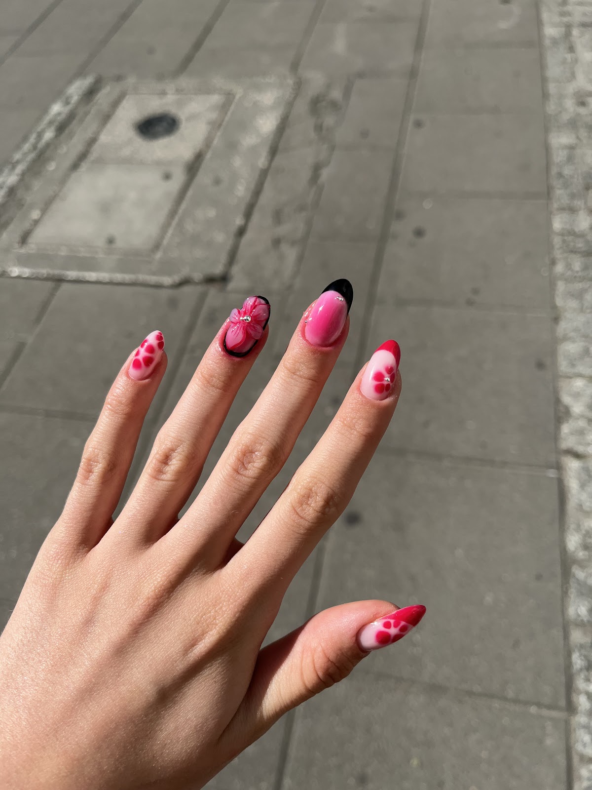 Kolorowy manicure